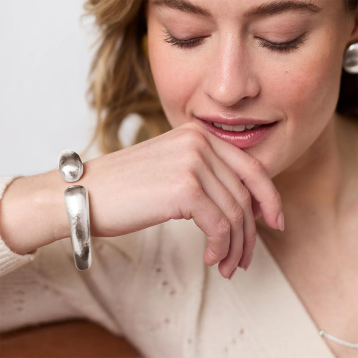 Solara Demi Hinged Cuff