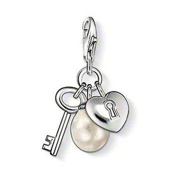 Charm 0817 Key Heart with Pearl charm: silver key, heart lock, and pearl pendant.

