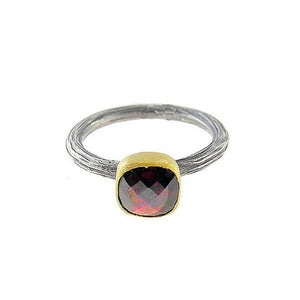 Ring with Garnet-Kurtulan-Swag Designer Jewelry